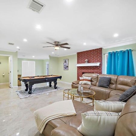 Pool Oasis Games Wifi Bbq Yard Sleep 16 Villa Houston Luaran gambar