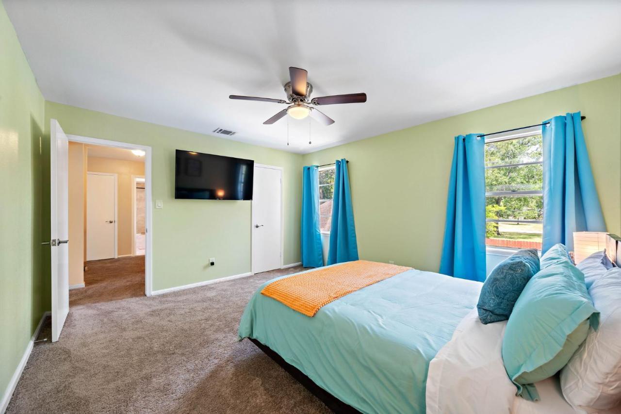 Pool Oasis Games Wifi Bbq Yard Sleep 16 Villa Houston Luaran gambar